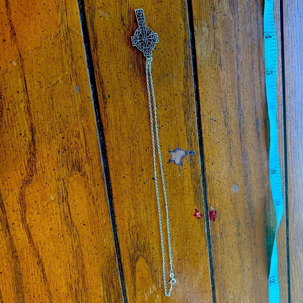 925 Italy Sterling Silver cross necklace.
